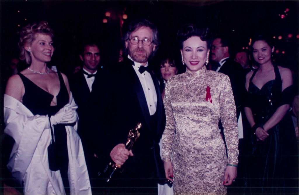 第66屆奧斯卡金像獎，《霸王別姬》監製徐楓與名導史蒂芬史匹柏合影